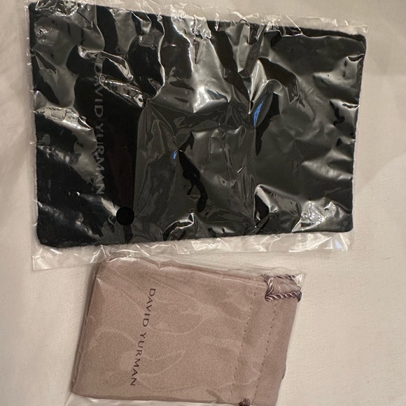 David Yurman Buckle Classic Cable Bracelet - Picture 9 of 9